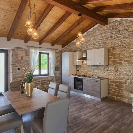 Holiday home Melani Smoljanci